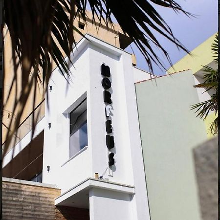 Hotel Morfeus Durrës Exteriör bild