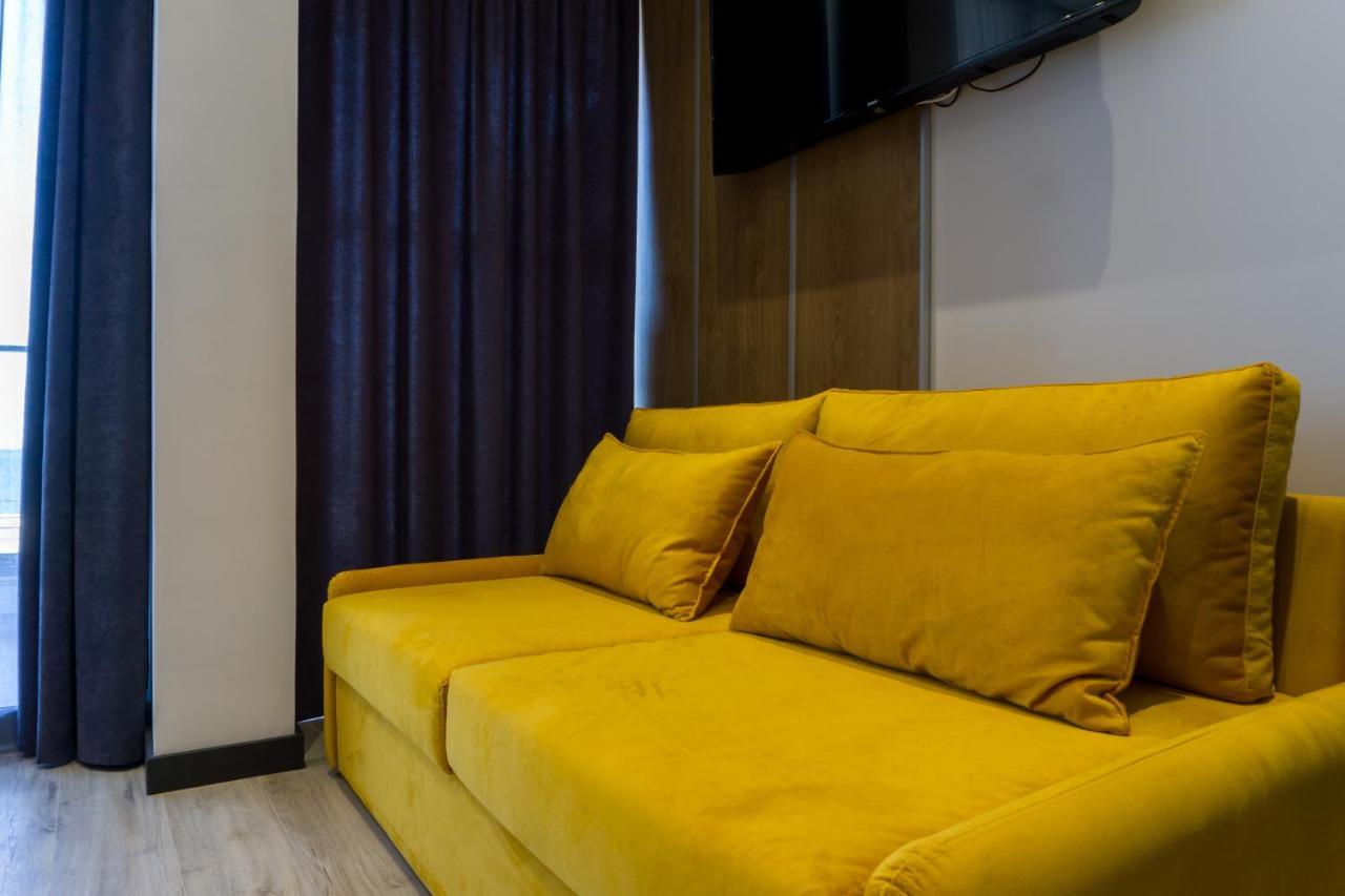 Hotel Morfeus Durrës Exteriör bild